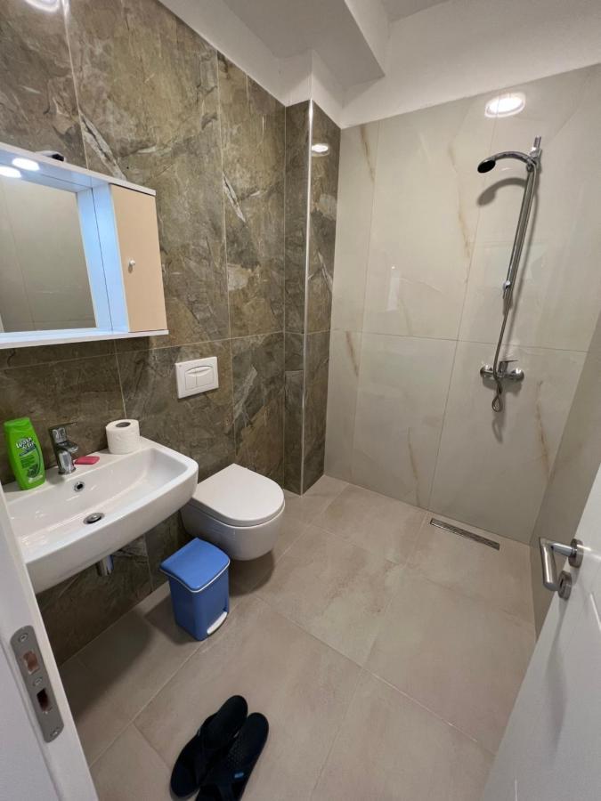 Villa Bujtina Celiku Burrel Esterno foto