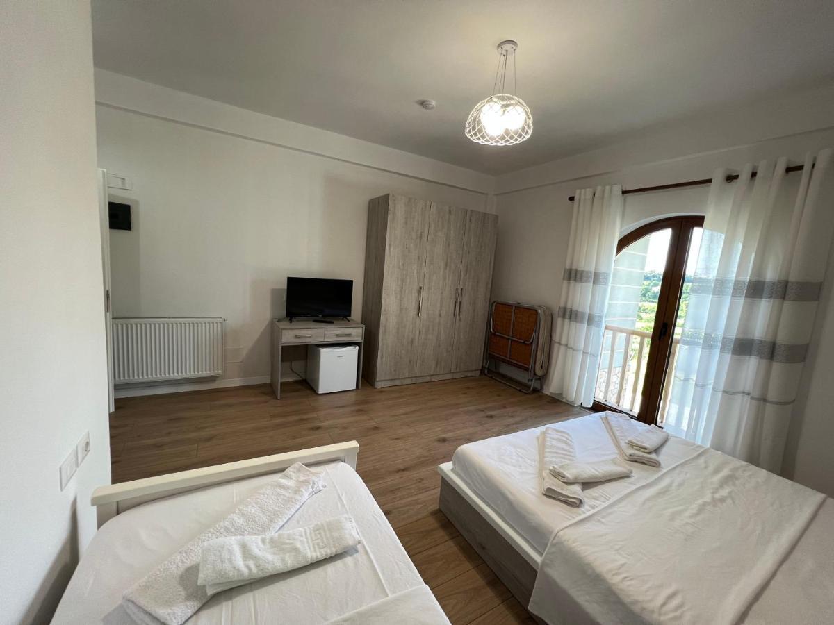 Villa Bujtina Celiku Burrel Esterno foto